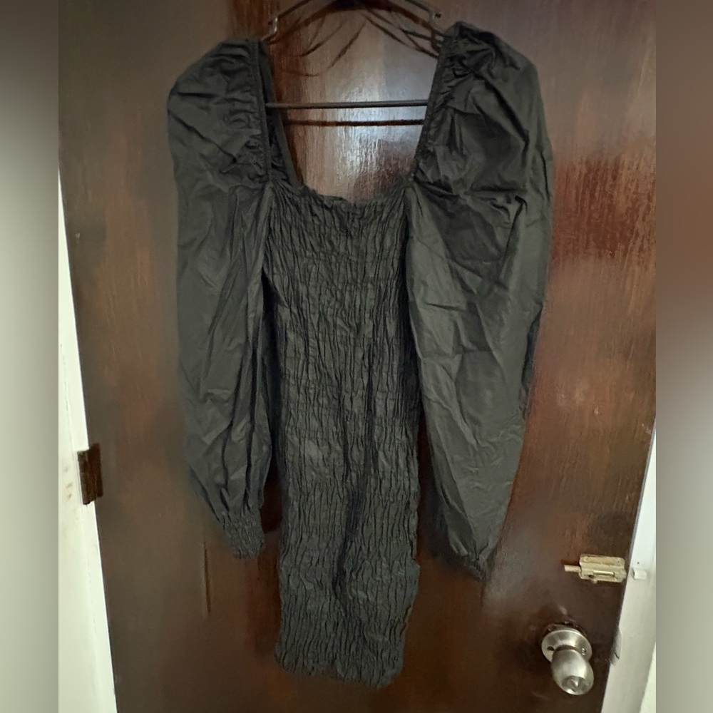 Bundle 3 for $15. Zara Black Long Sleeve Dress with Puff Sleeves. Size X-Small.